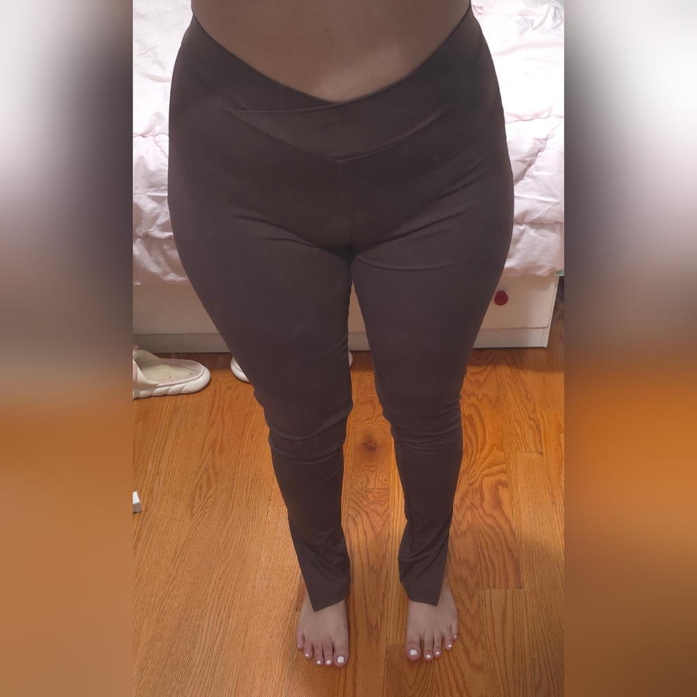 Women's Brown Crossover Slit High Waisted Slight Flare Leggings (Large)